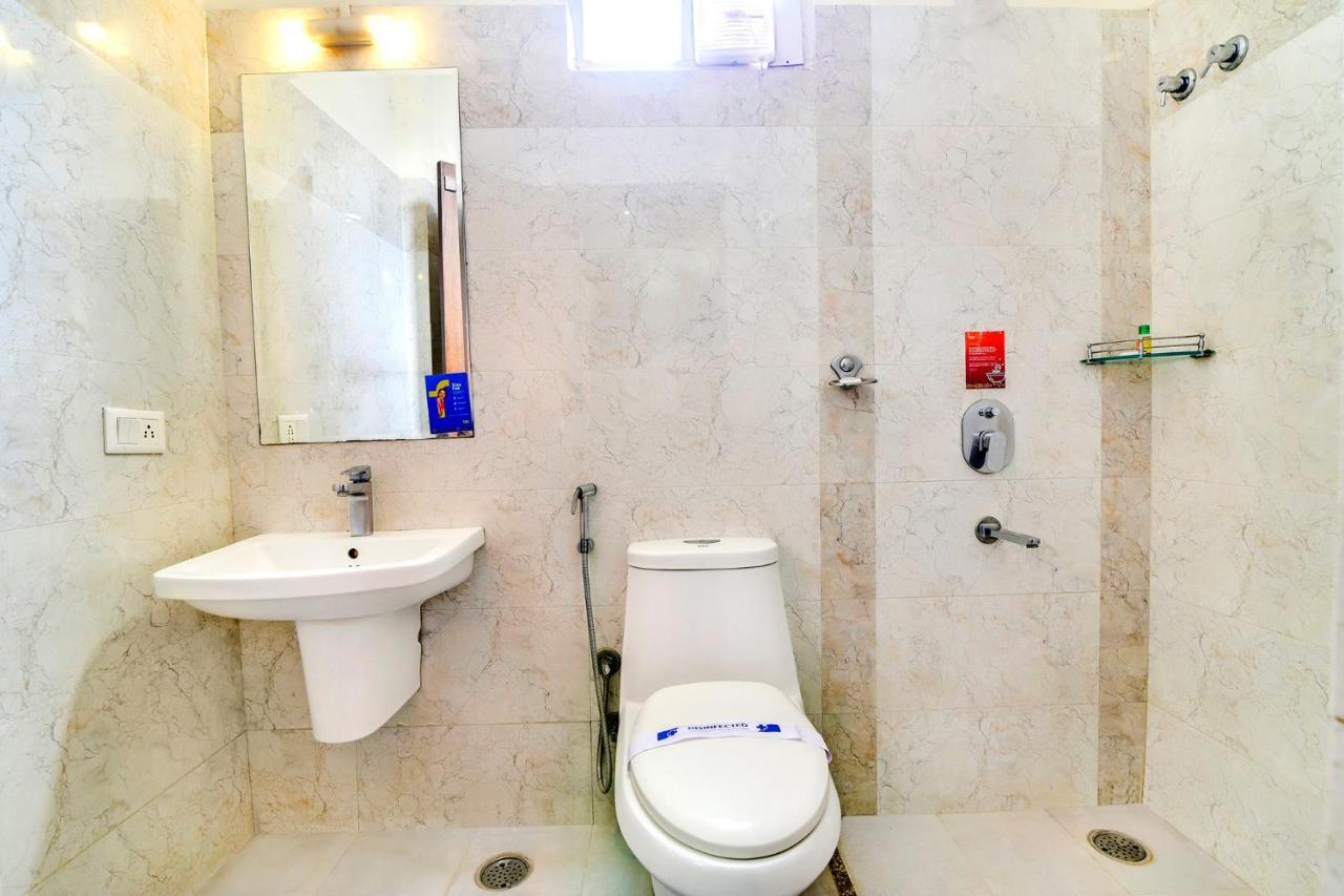 Fabhotel Arastu Nampally Hyderabad Exteriör bild